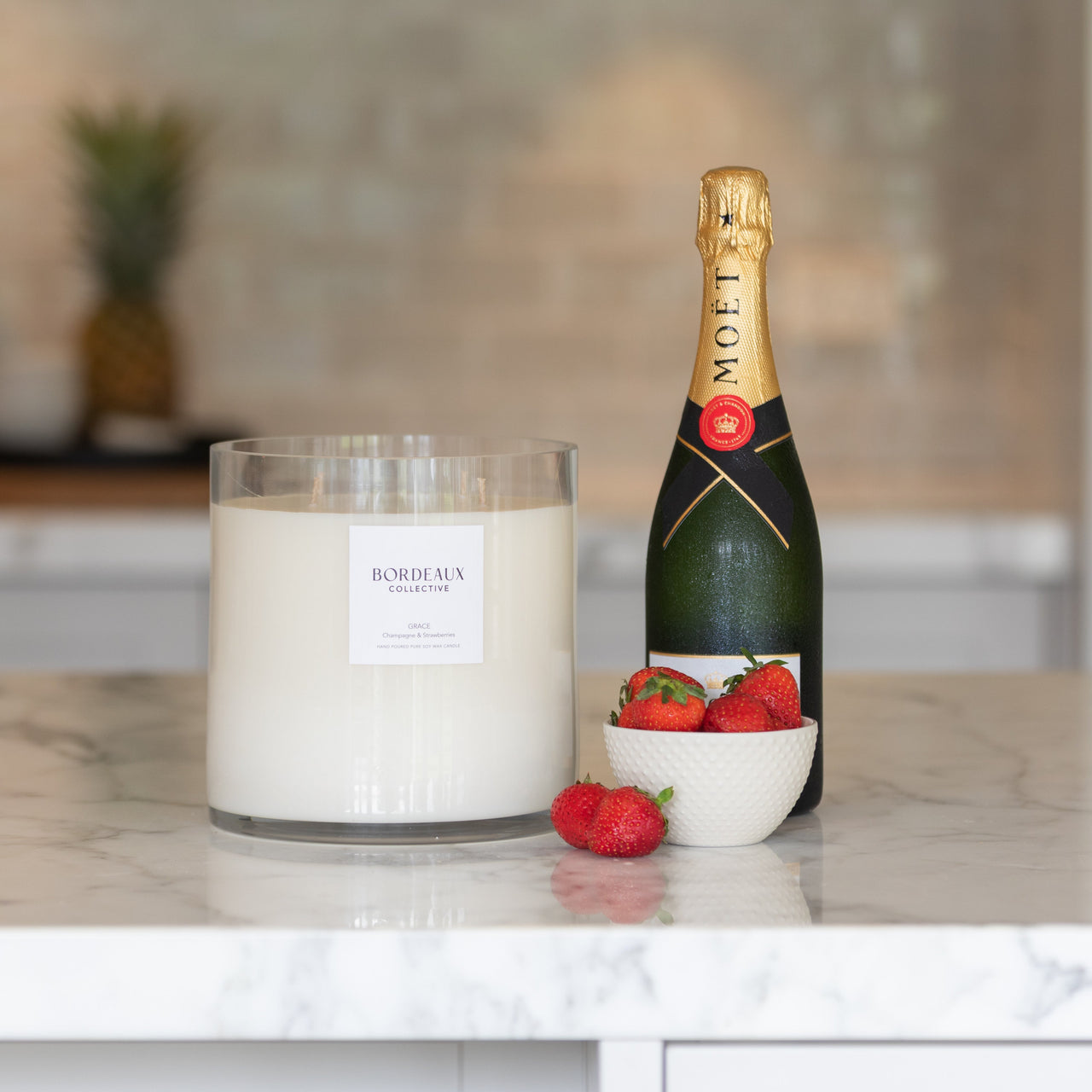 GRACE - Champagne & Strawberries Large Deluxe Candle