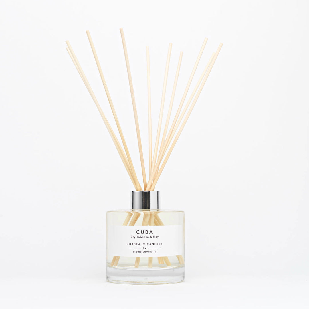 Dry Tobacco & Hay Diffuser with 10 rattan sticks in a cotton drawstring bag | Bordeaux Candles | Bordeaux Collective