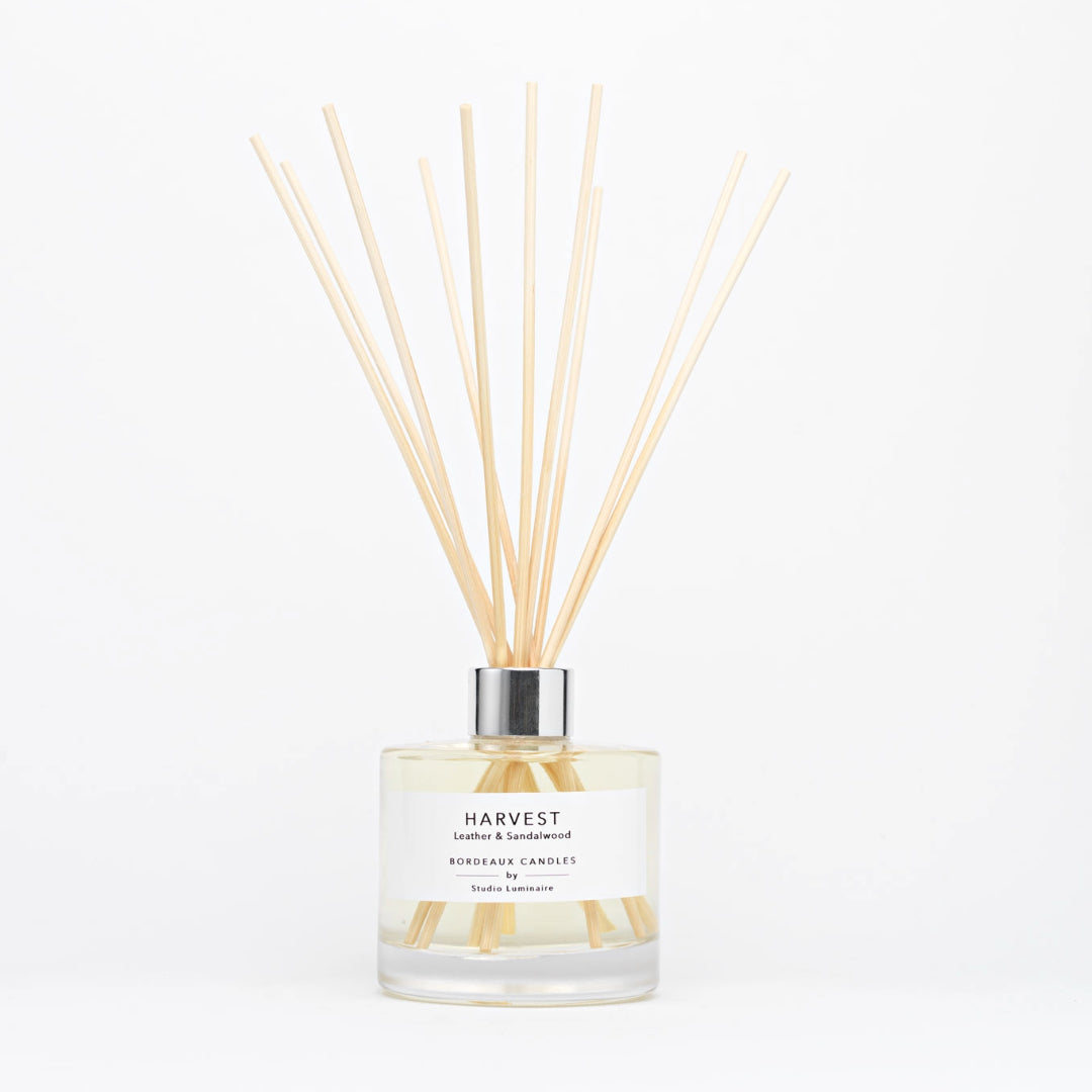 Diffuser with 10 rattan sticks in a cotton drawstring bag | Bordeaux Candles | Bordeaux Collective