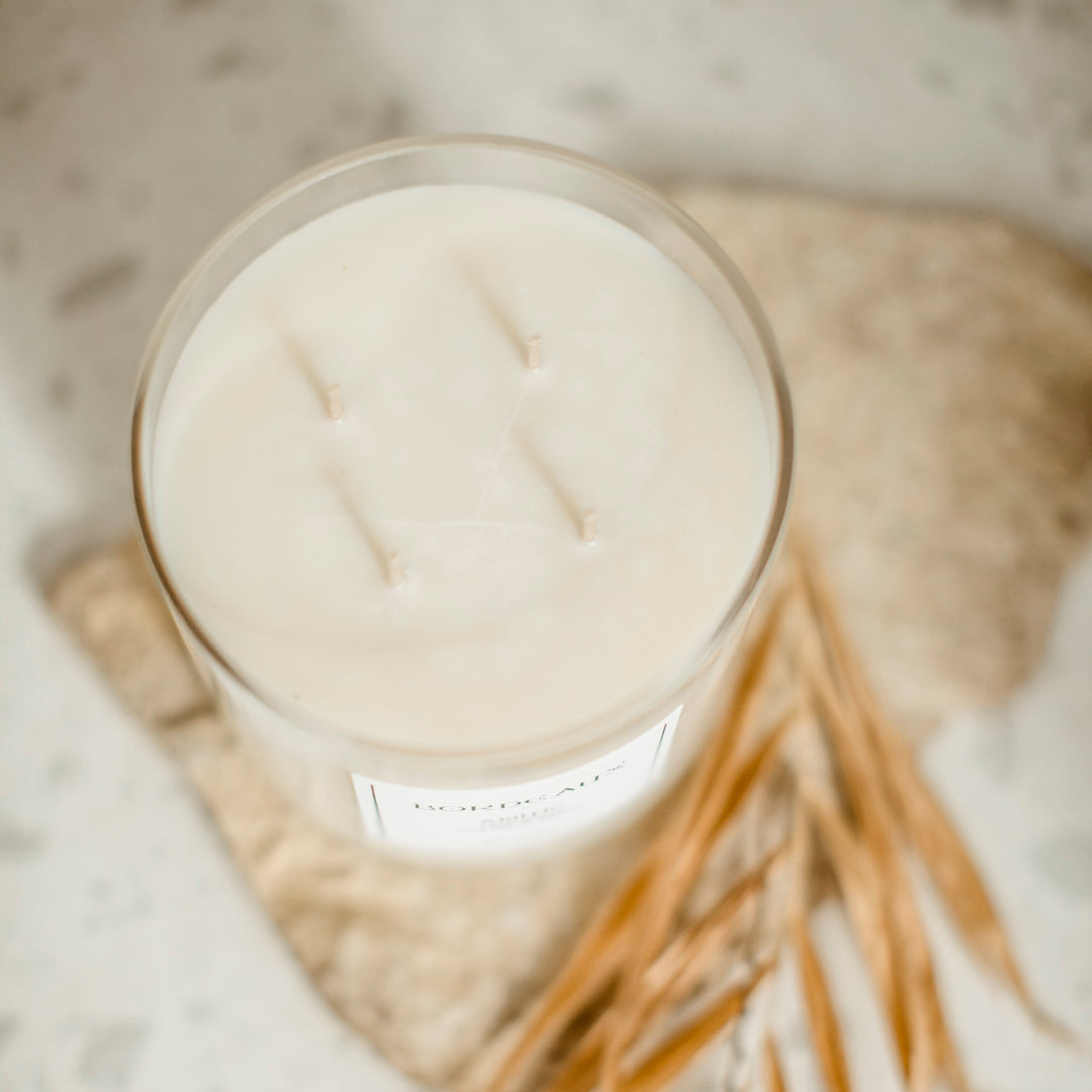 ISLAND BAY - Coconut & Lime Large Deluxe Candle